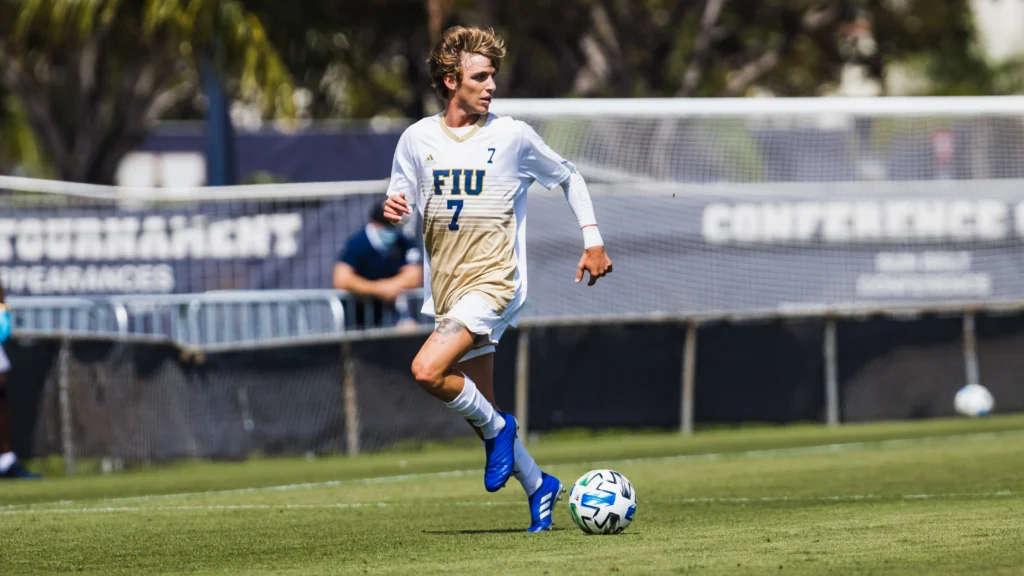 Mauro Bravo, college soccer player that earned a sports scholarship in the USA
